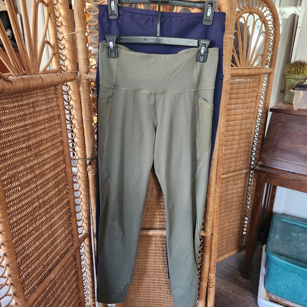 Old Navy Olive and Navy Leggings